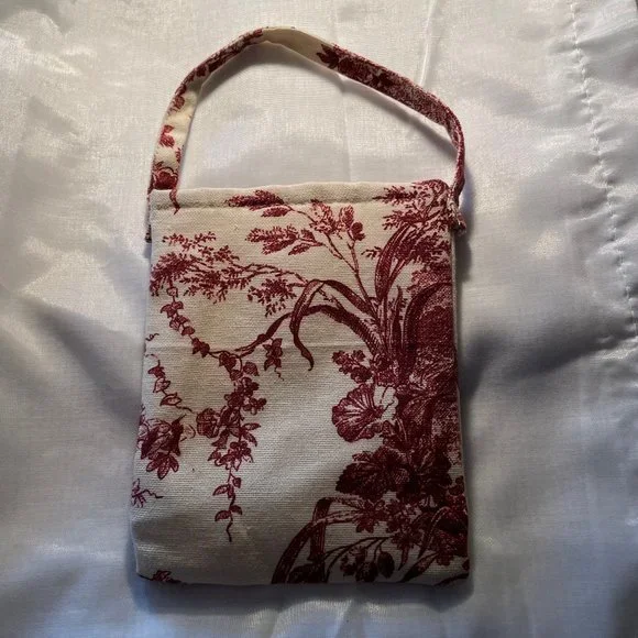 Smalll Gift/Jewelry Cloth Pouch - Picture 1 of 3